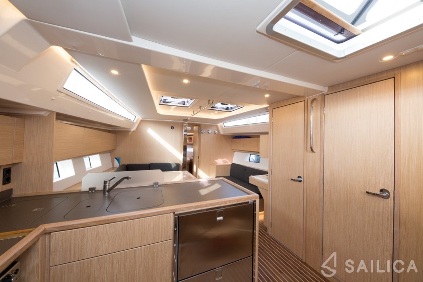 Bavaria C45 - Yacht Charter Sailica