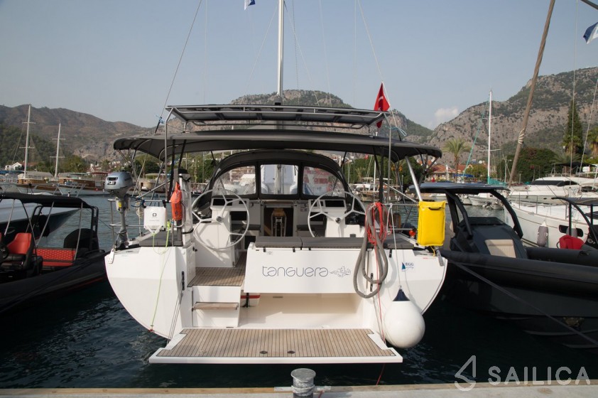 Bavaria C45 - Yacht Charter Sailica