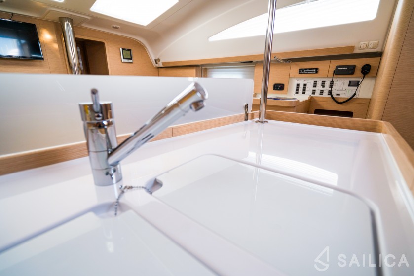 Elan 45 Impression - Yacht Charter Sailica
