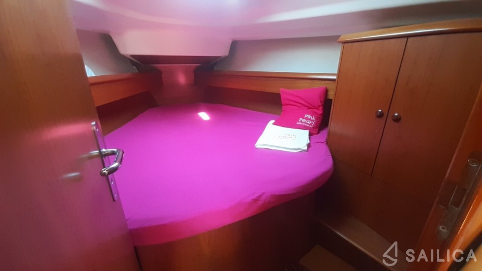 Sun Odyssey 37 - Yacht Charter Sailica