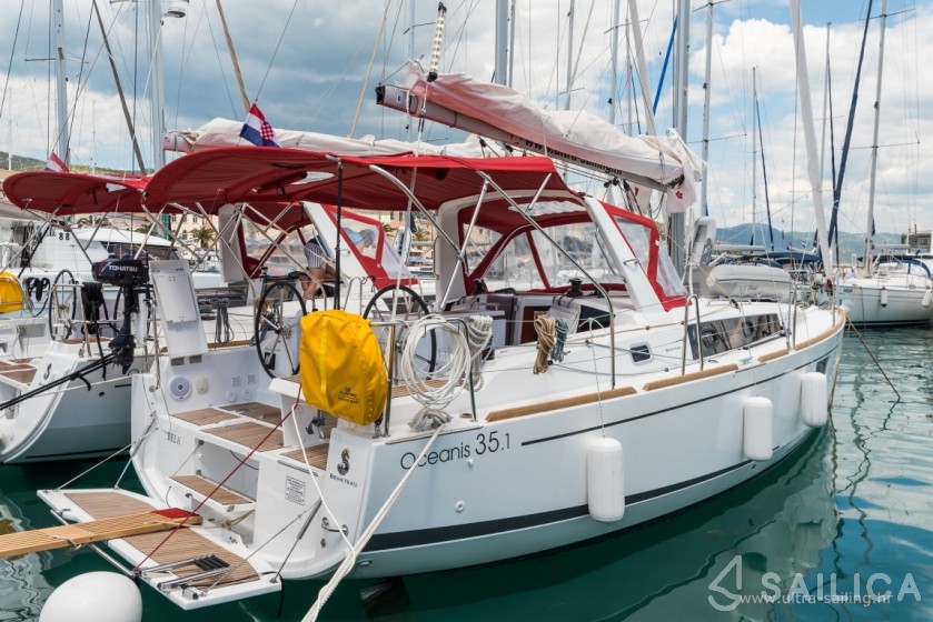 Oceanis 35.1 - Yacht Charter Sailica