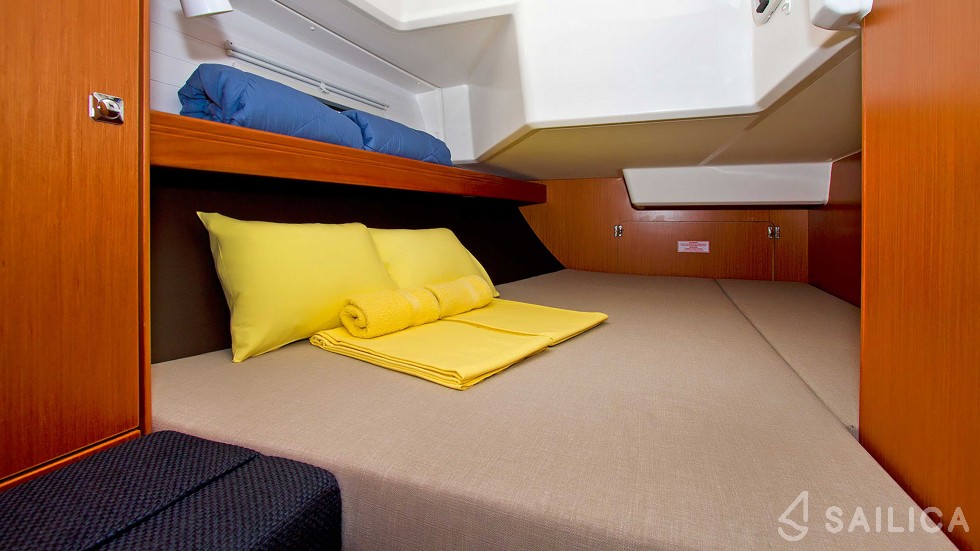 Bavaria 37 Cruiser - Yacht Charter Sailica