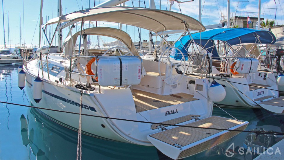 Bavaria 37 Cruiser - Yacht Charter Sailica