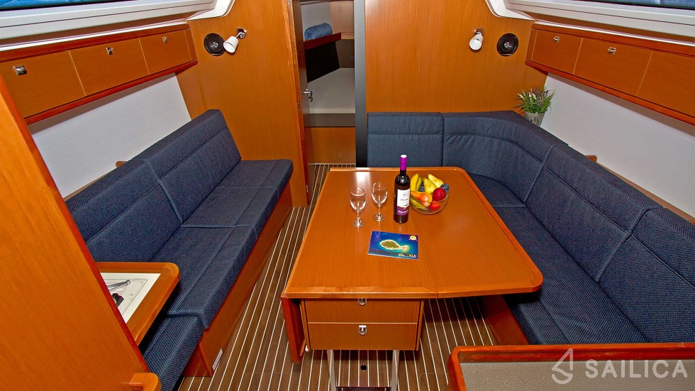 Bavaria 37 Cruiser - Yacht Charter Sailica