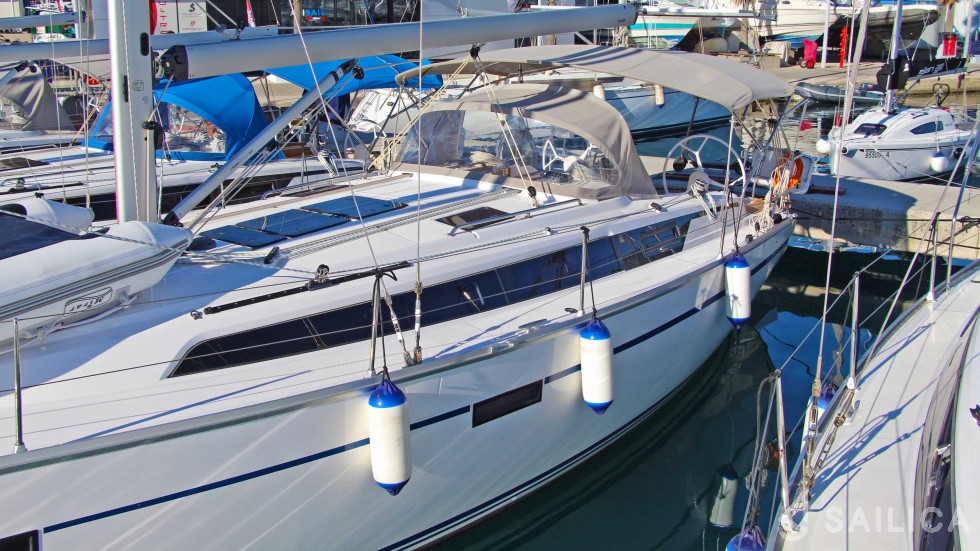 Bavaria 37 Cruiser - Yacht Charter Sailica