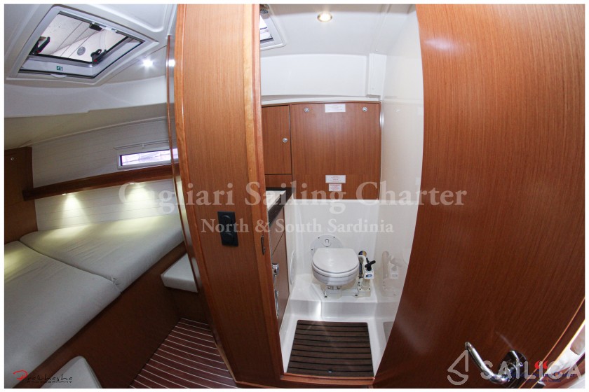 Bavaria Cruiser 40 - Yacht Charter Sailica
