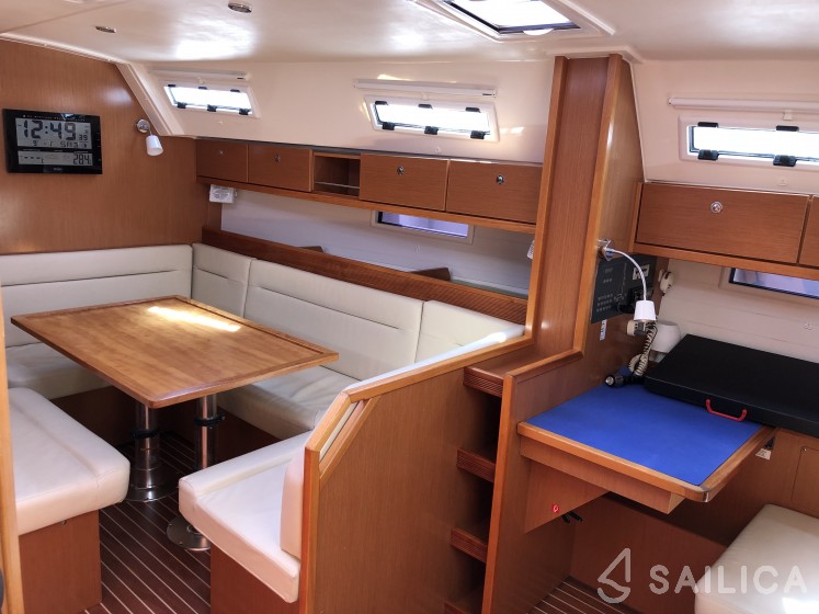 Bavaria Cruiser 40 - Yacht Charter Sailica