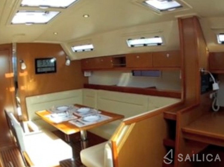 Bavaria Cruiser 40 - Yacht Charter Sailica
