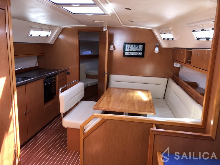 Bavaria Cruiser 40 - Yacht Charter Sailica
