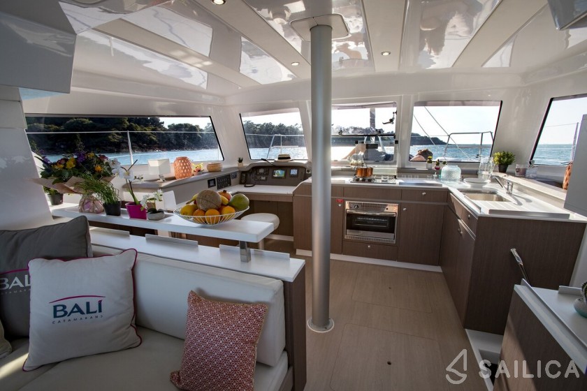 Bali Catspace - Yacht Charter Sailica