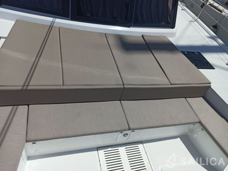 Bali Catspace - Yacht Charter Sailica