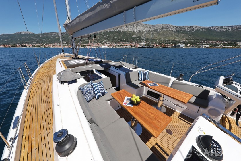 Hanse 588 - Yacht Charter Sailica