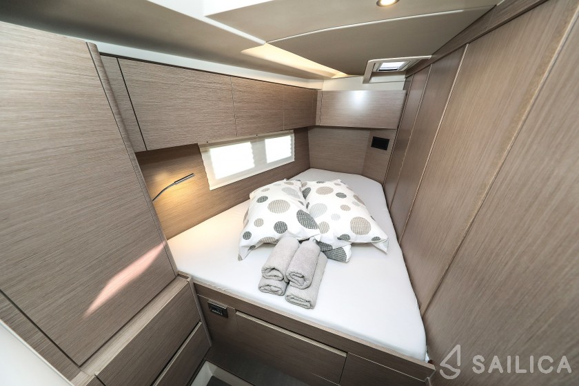 Hanse 588 - Yacht Charter Sailica