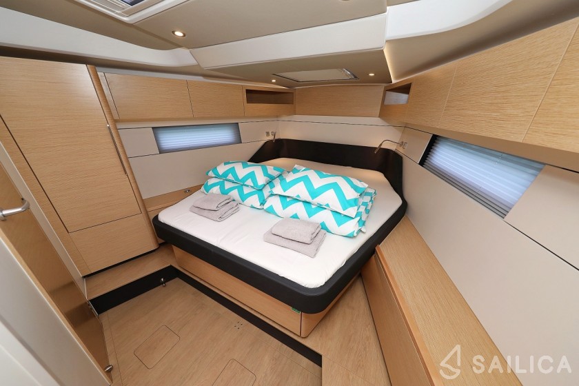 Hanse 460 - Yacht Charter Sailica