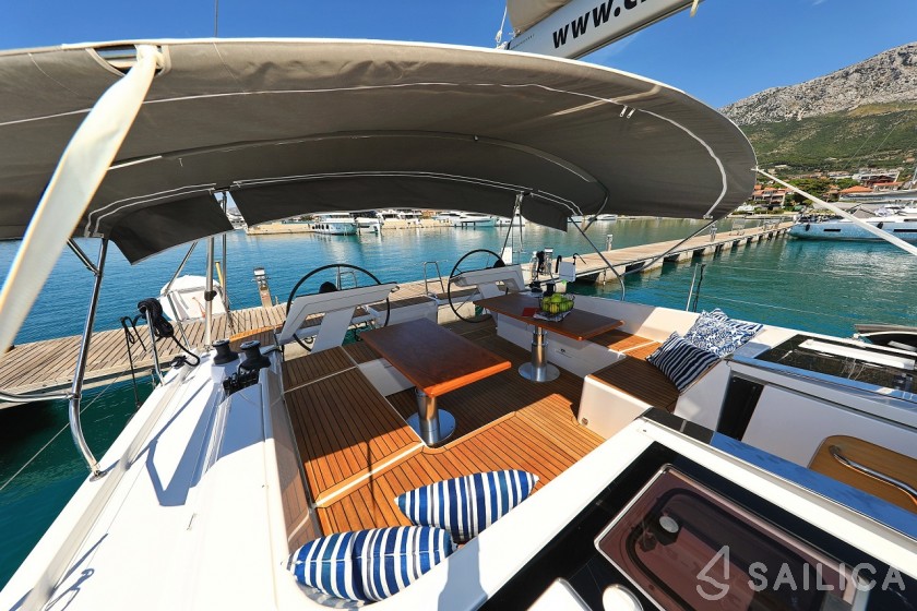 Hanse 460 - Yacht Charter Sailica