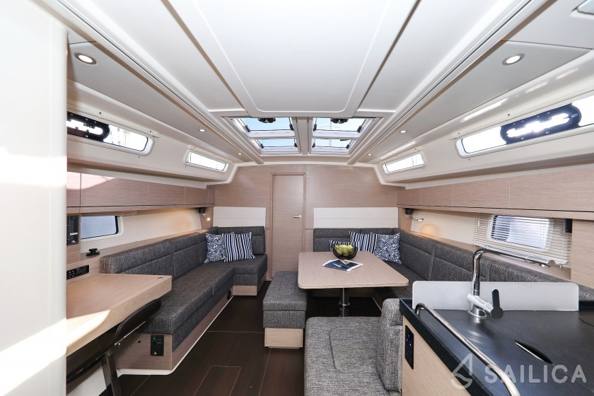 Hanse 458 - Yacht Charter Sailica
