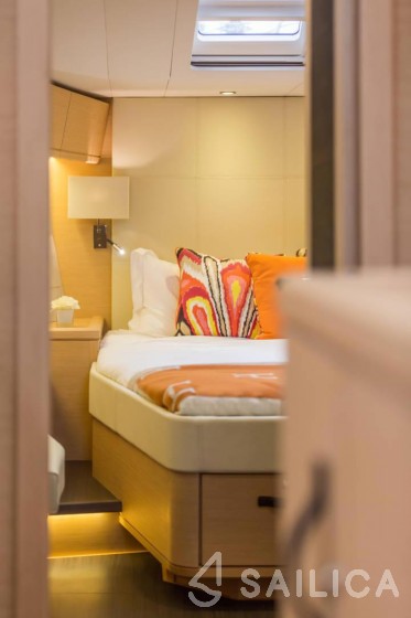 Jeanneau 54 - Yacht Charter Sailica