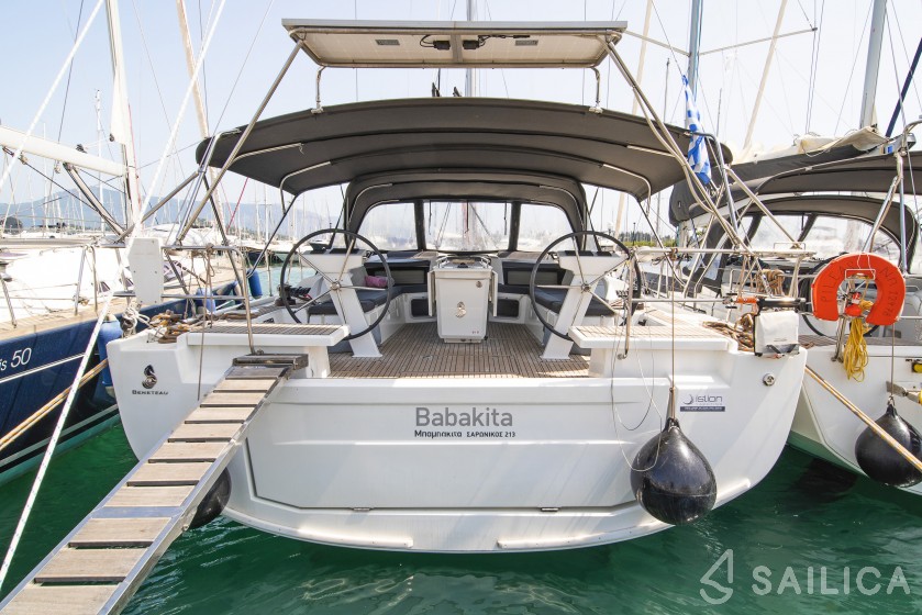 Oceanis 51.1 - Yacht Charter Sailica
