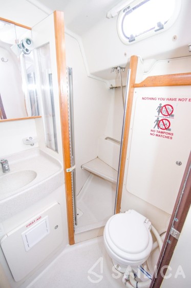 Catalina 350 - Yacht Charter Sailica