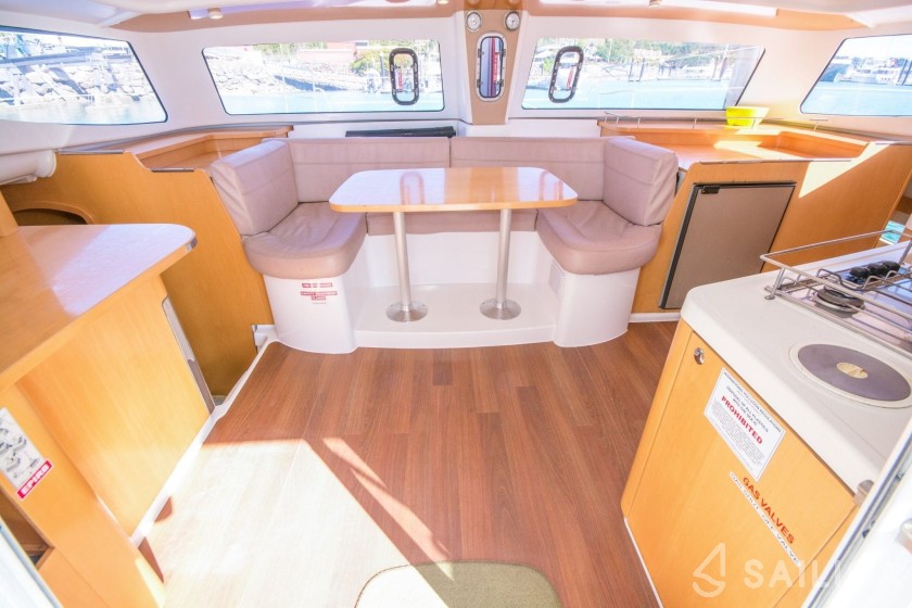 Mahe 36 Evolution - Yacht Charter Sailica