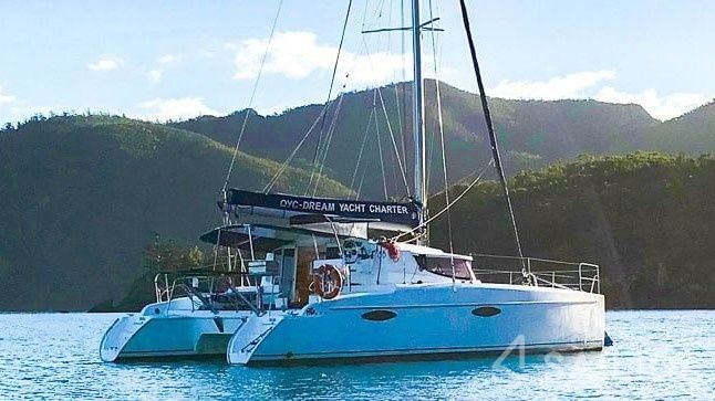 Mahe 36 Evolution - Yacht Charter Sailica