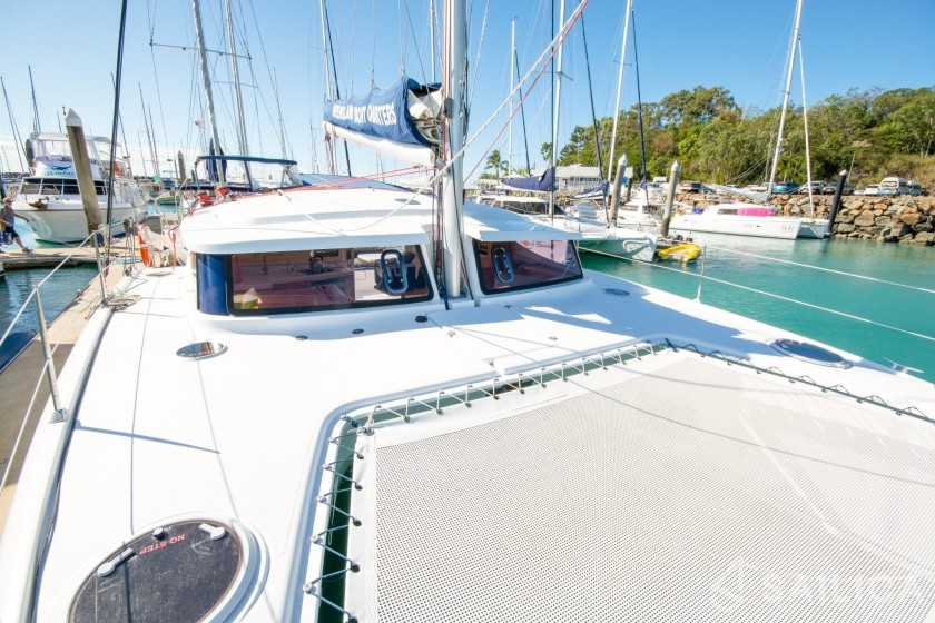 Mahe 36 Evolution - Yacht Charter Sailica