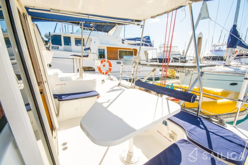 Mahe 36 Evolution - Yacht Charter Sailica