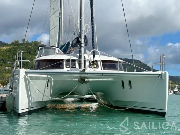 Lipari 41 - Yacht Charter Sailica