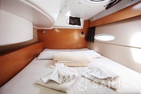 Lipari 41 - Yacht Charter Sailica
