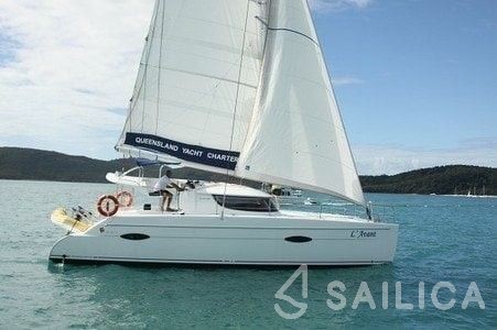 Lipari 41 - Yacht Charter Sailica