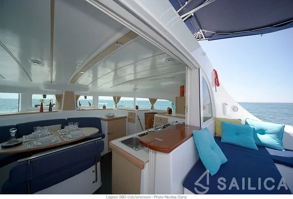 Lagoon 380 - Yacht Charter Sailica