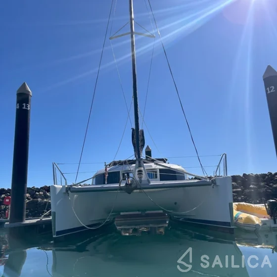 Lagoon 380 - Yacht Charter Sailica