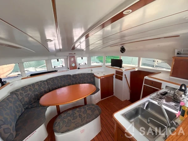 Lagoon 380 - Yacht Charter Sailica