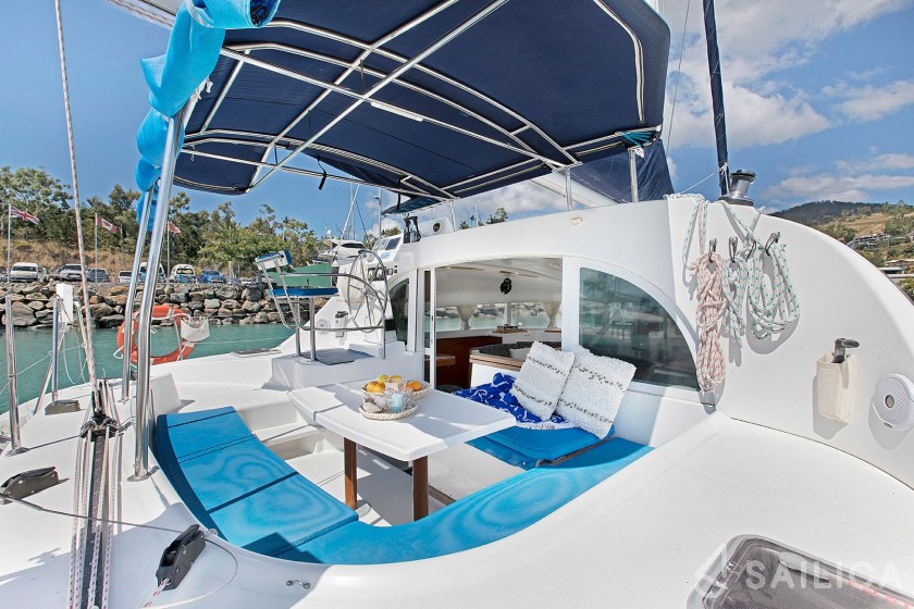Lagoon 380 - Yacht Charter Sailica