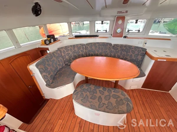 Lagoon 380 - Yacht Charter Sailica