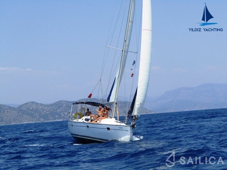 Sun Odyssey 35 - Yacht Charter Sailica