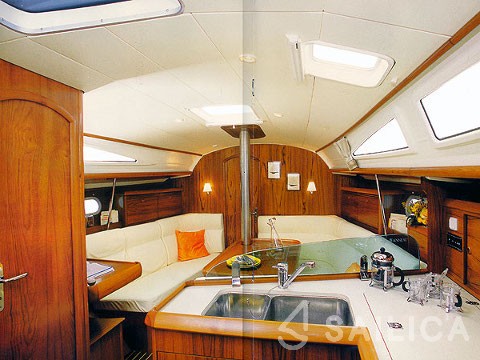 Sun Odyssey 35 - Yacht Charter Sailica