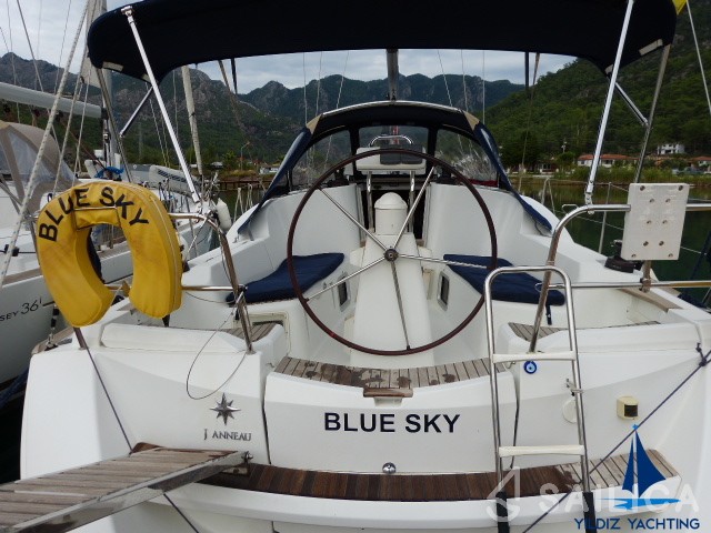 Sun Odyssey 36i - Yacht Charter Sailica