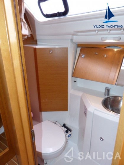 Sun Odyssey 36i - Yacht Charter Sailica