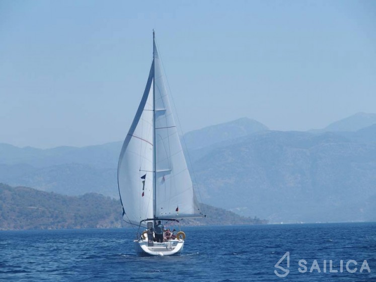 Sun Odyssey 36i - Yacht Charter Sailica