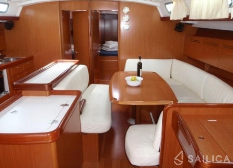 Cyclades 50.5 - Yacht Charter Sailica