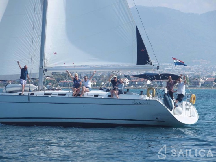 Cyclades 50.5 - Yacht Charter Sailica