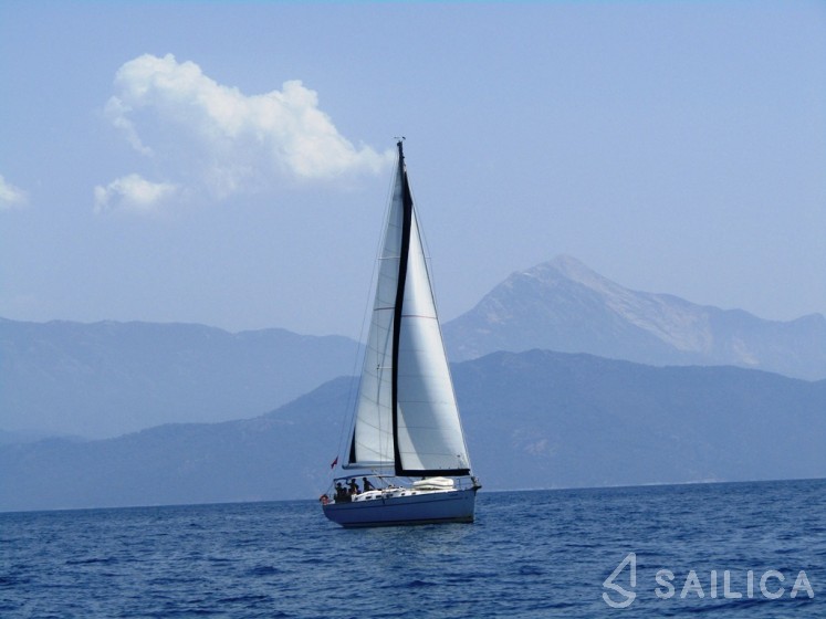 Cyclades 50.5 - Yacht Charter Sailica