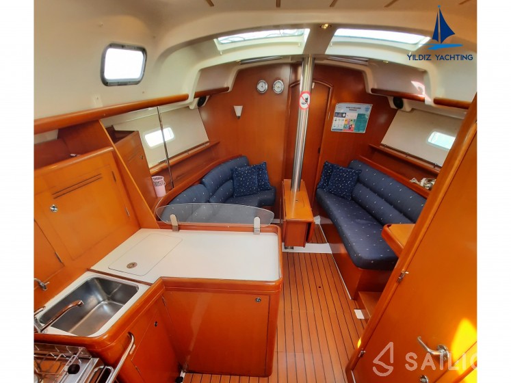 Sun Odyssey 43  - Yacht Charter Sailica