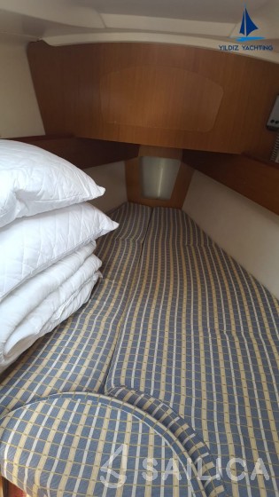Sun Odyssey 32i - Yacht Charter Sailica