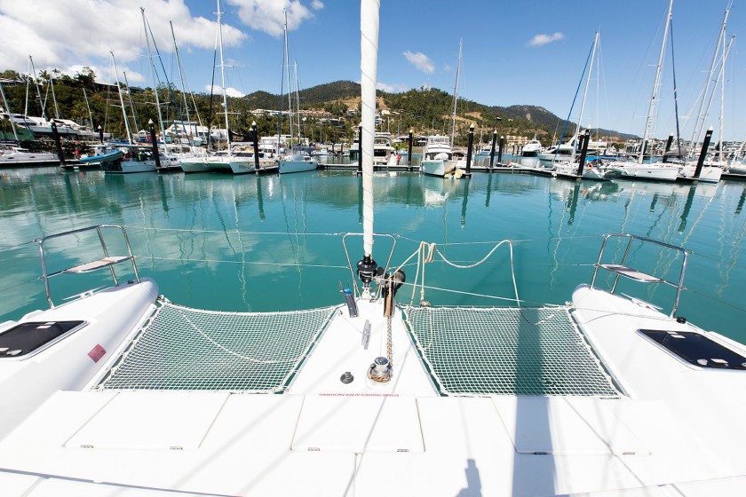 Lagoon 421 - Yacht Charter Sailica
