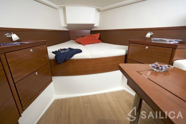 Hanse 400 - Yacht Charter Sailica