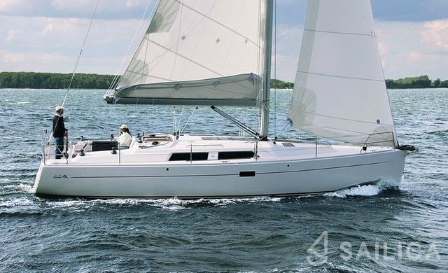 Hanse 400 - Yacht Charter Sailica