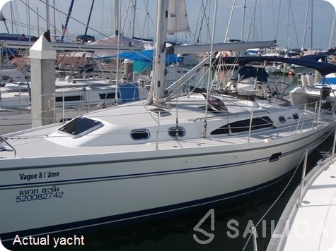 Catalina 375 - Yacht Charter Sailica