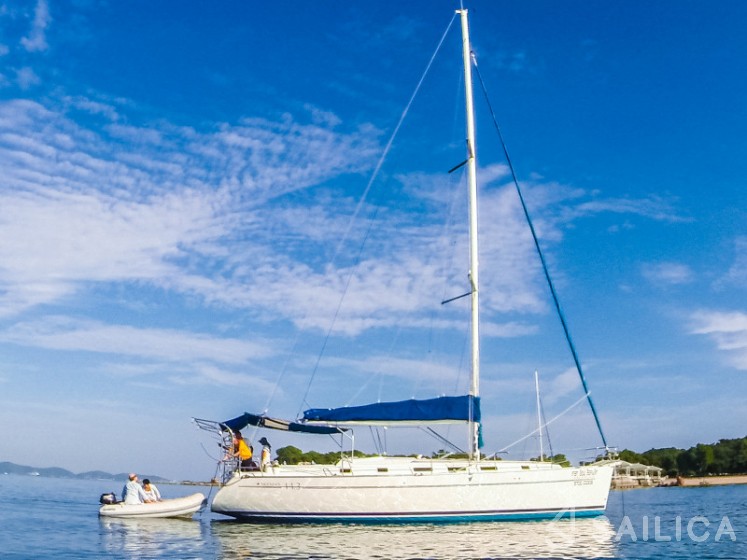 Cyclades 43.4 - Yacht Charter Sailica